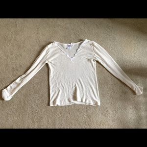 Authentic 1960s vintage women’s long sleeve top